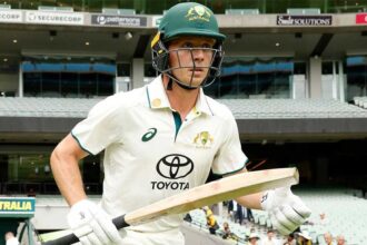 McSweeney struggles after being dropped from Test Team