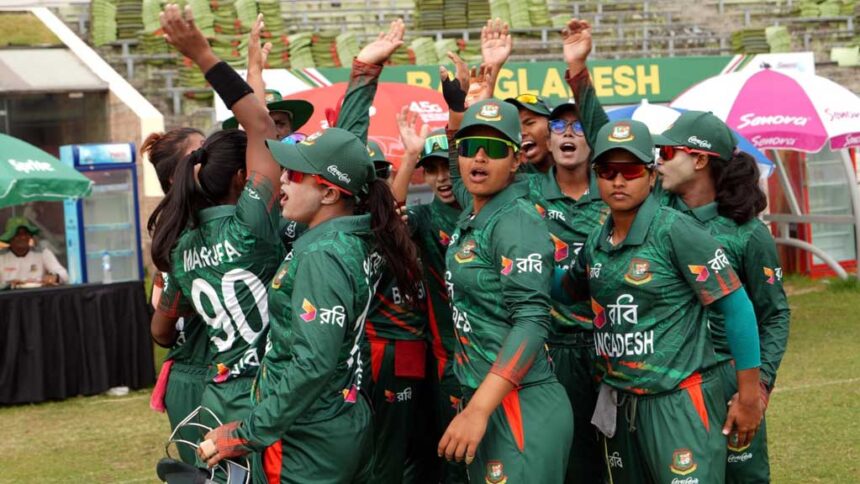 National and Central contracts for women's cricket