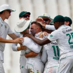 Pakistan all out for 211 after losing 6 for 74