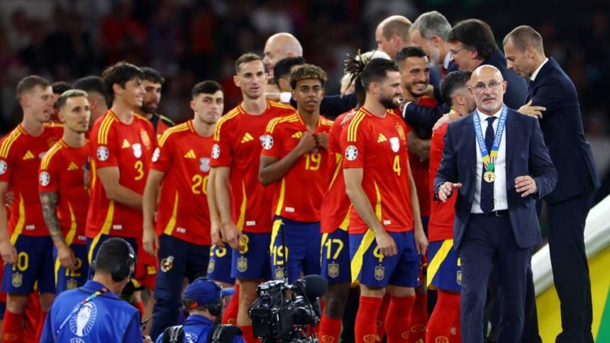 Spain's coach hopes for stronger squad in 2026 World Cup