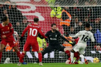 Liverpool and Man United share points in an epic match