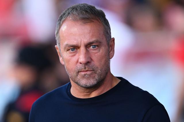 Barcelona coach avoids title talk for now