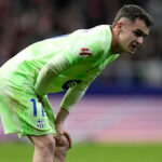 Barcelona's Marc Casadó out for two months injured