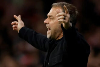Flick praises Barcelona for never giving up