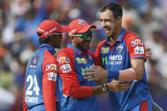 Mitchell Starc claims five wicket haul for Australia
