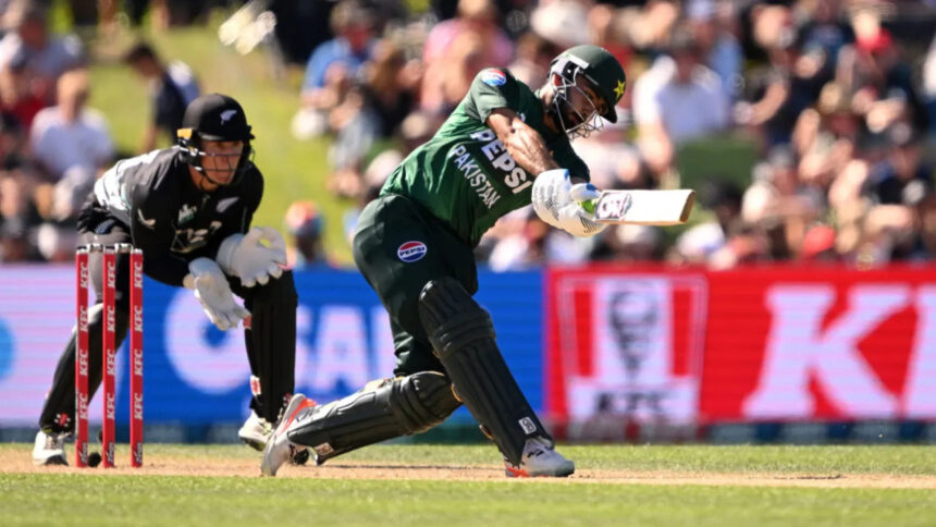 Pakistan all rounder punished for pushing foakes