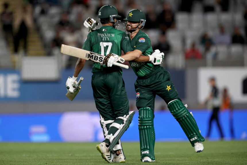 Pakistan stuns with 200 plus chase in 16 overs