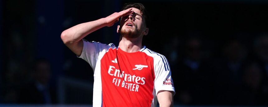 Arsenal drop points in Everton draw