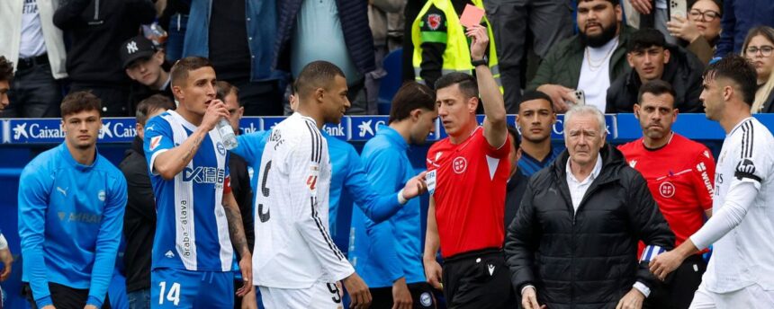 Real Madrid battle to win after Mbappé red card