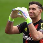 Tears flow as Martínez says goodbye to Aston Villa