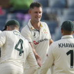 Australia leads after a day of 15 wickets