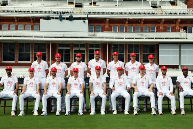 England face themselves in Ashes warm-up