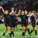 England reach final after stunning comeback