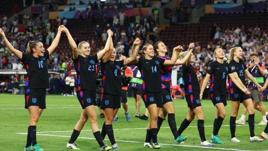 England reach final after stunning comeback