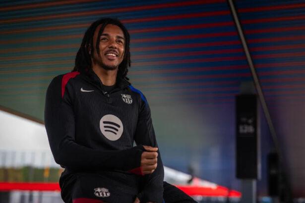 Koundé signs new deal says he won’t leave Barça