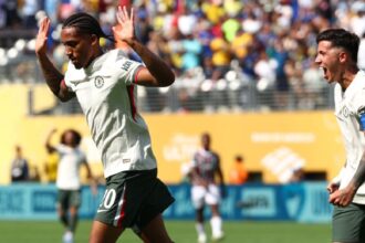 Pedro shines with two goals, seeks forgiveness