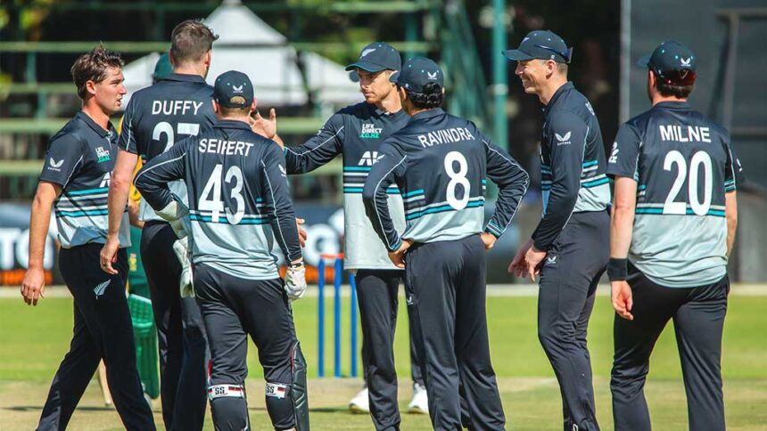 Tri-series win for New Zealand by seven wickets