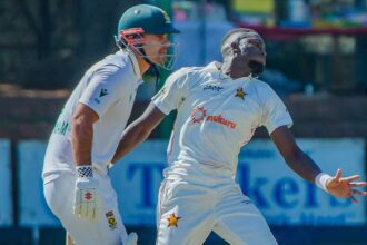 Zimbabwe bowler penalized over Pretorius incident