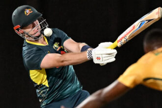 Australia lose momentum with triple blow