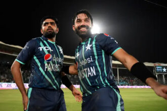 Babar, Rizwan drop in central contracts list