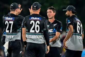 Foulkes’ luck shifts amid teammate’s misfortune