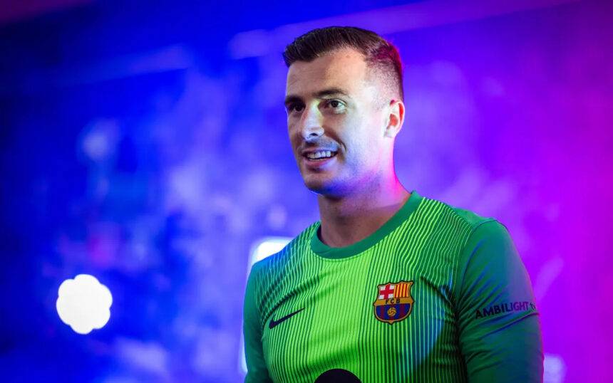 Iñaki Peña joins new club after Barcelona deal