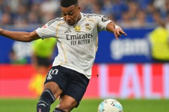 Mbappé hits double after regaining weight