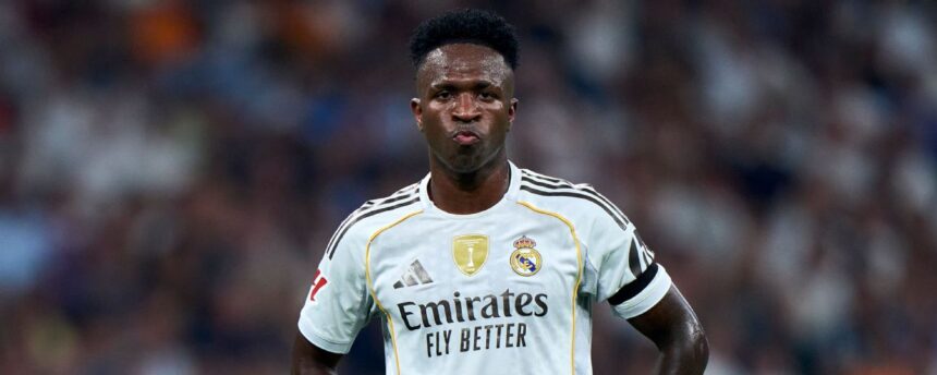 Real Madrid coach reveals why Vinícius was benched