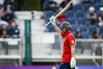 England beat Ireland to lead T20 series