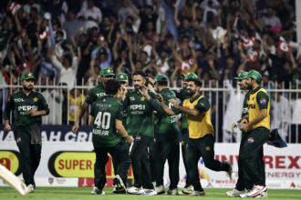 Nawaz shines with hat trick as Pakistan lift trophy