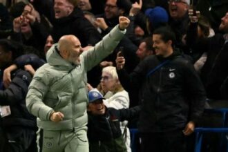 Chelsea coach fined for celebration in Liverpool game