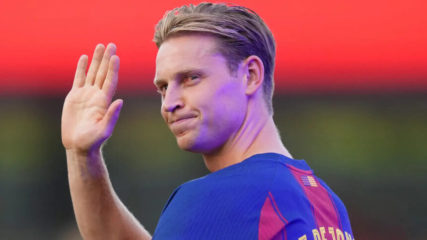 De Jong signs new contract with Barcelona