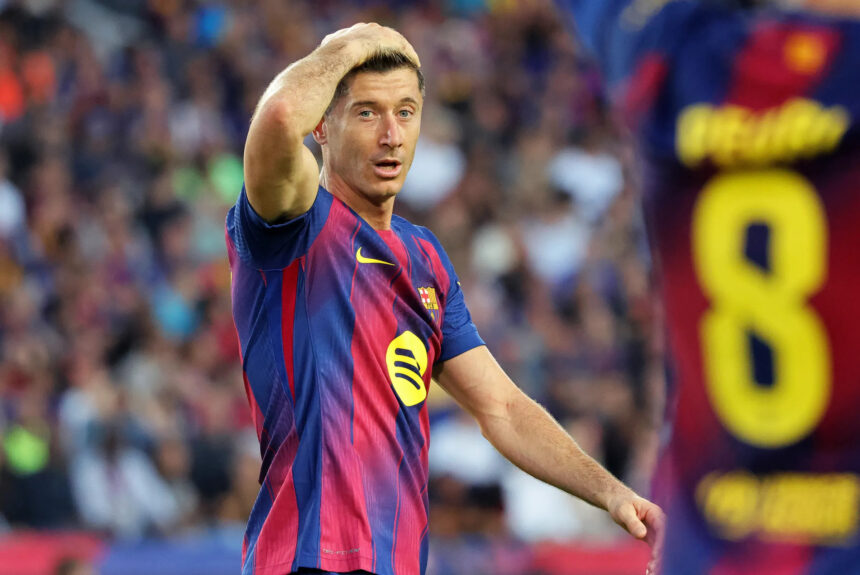 Barcelona told Lewandowski to hold back goals