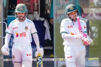 Mominul says he did not panic with Mushfiq batting