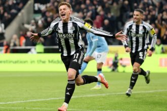 Seven-minute surge hands Newcastle victory over Man City