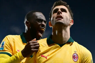 AC Milan rise to top of Serie A after big win