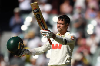 After Khawaja’s heroics Carey hits a special century