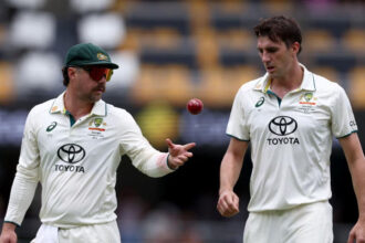 Cummins second Head joins Smith at three