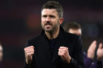 Carrick says bigger matches await after City and Arsenal wins