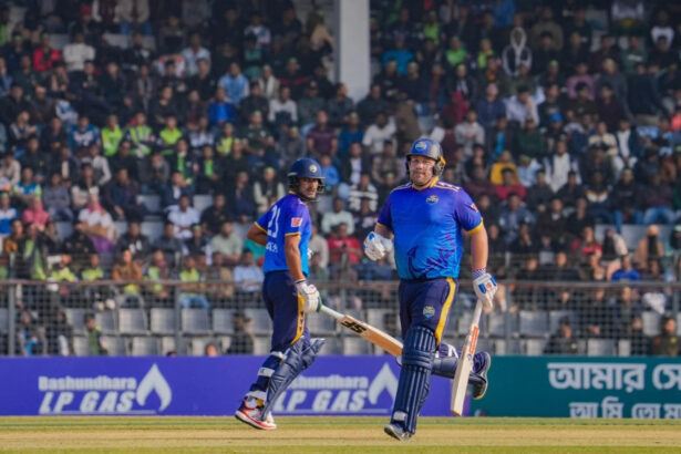 Chittagong Royals dominate Sylhet for easy win