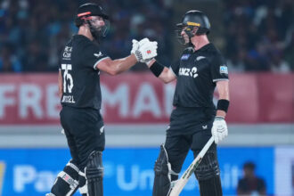 New Zealand beat India by 7 wickets to square series