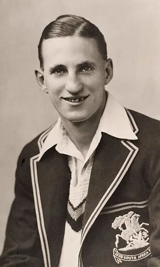 Len Hutton holds the record for most career runs at The Oval.
