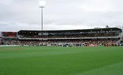 Gunns Stand during Hawthorn vs Brisbane AFL match in 2009
