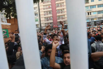 Fans block Miraz's car and break stadium gate