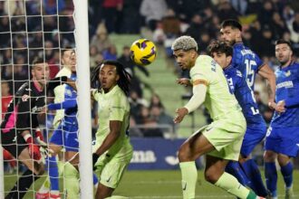 Barcelona struggles in La Liga comeback match