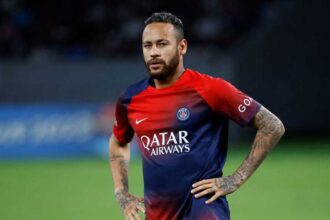 Neymar hints at reunion with Messi and Suárez