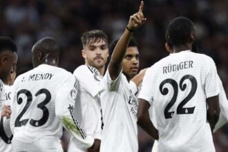 Real Madrid beats Salzburg, keeps round of 16 hope alive