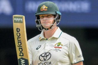 Smith stuck on 9999 runs yet so far from 10000