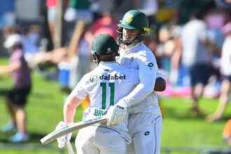 South Africa fight back to own the day vs Pakistan