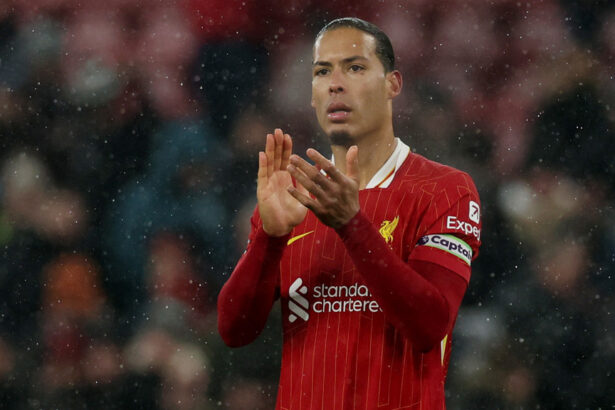 Van Dijk criticizes referee after Tottenham loss